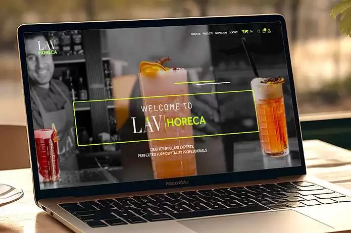 Lav Horeca'ya ait bir görsel, görselde LAV üretimi bardaklar var.